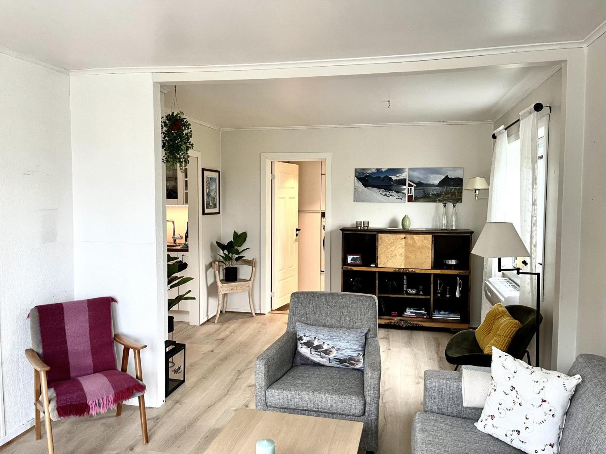 Вилла Koselig Nyrestaurert Hus Med Flott Utsikt! Рейне Экстерьер фото